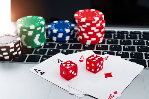 Lucky Number draw interface on live macau showing digit selection and payout table